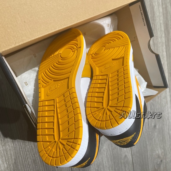 Air Jordan 1 Low GS TAXI 🚕 Shoes Sneakers - Picture 10 of 10